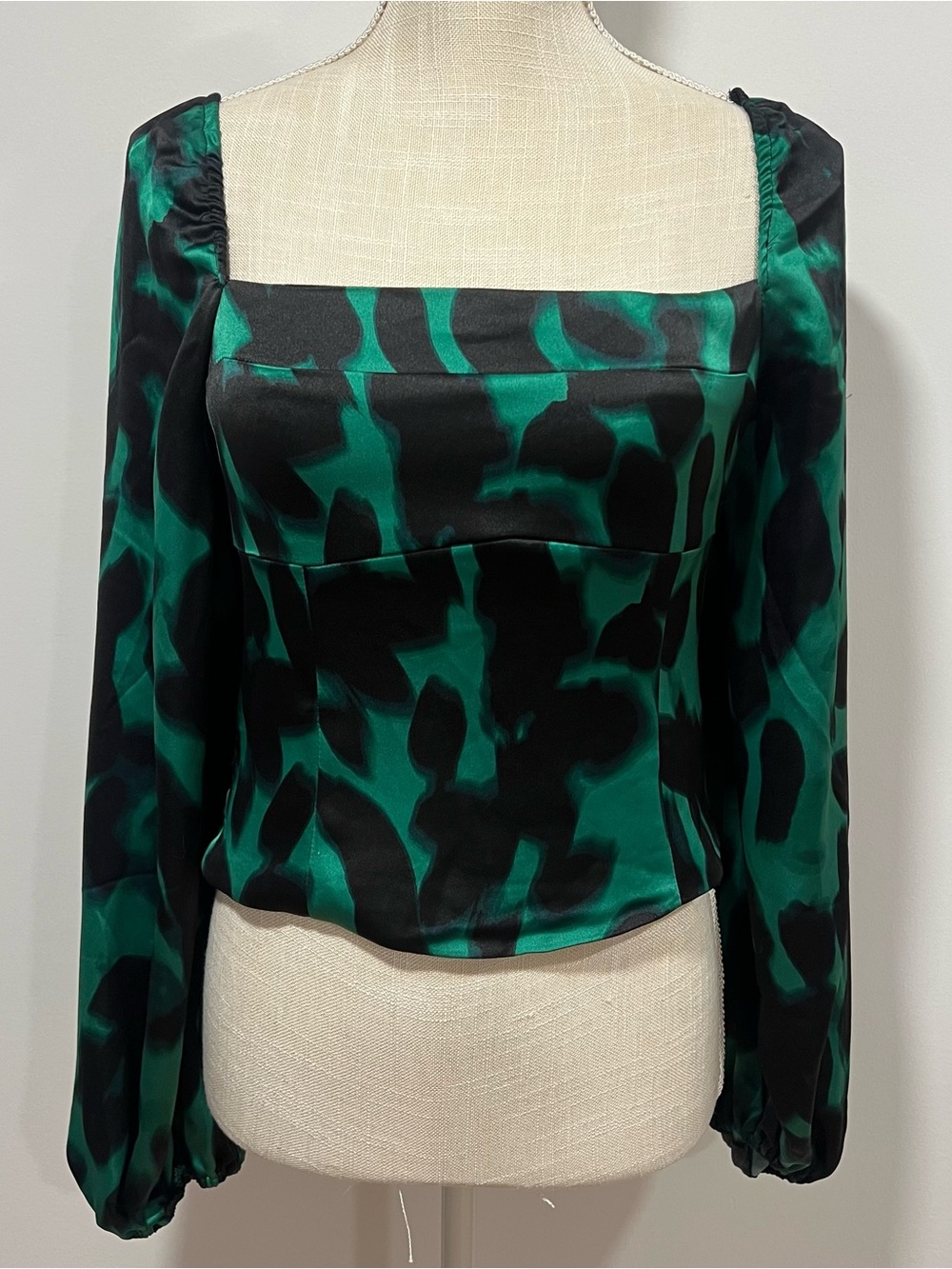 F21 Green and Black Square-Neck Long Sleeve Top